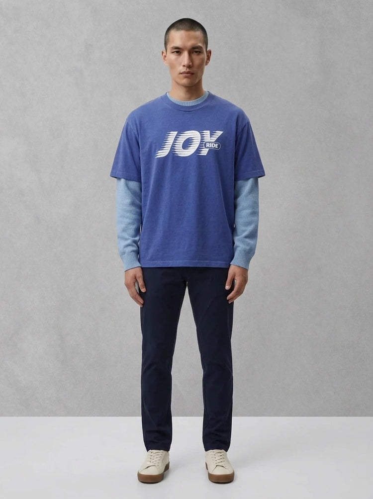 Deus Fast Times Tee porté — face — Limoges Blue