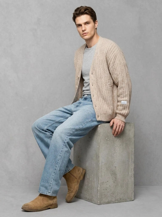 Wooden Brunico Cardigan porté face, Beige