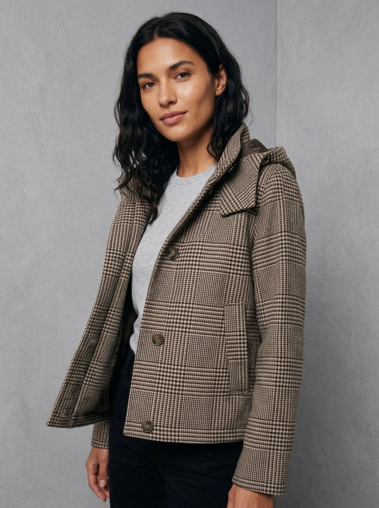 Barbour Woman Connie Showerproof Jacket portée, Prince Of Wales Check