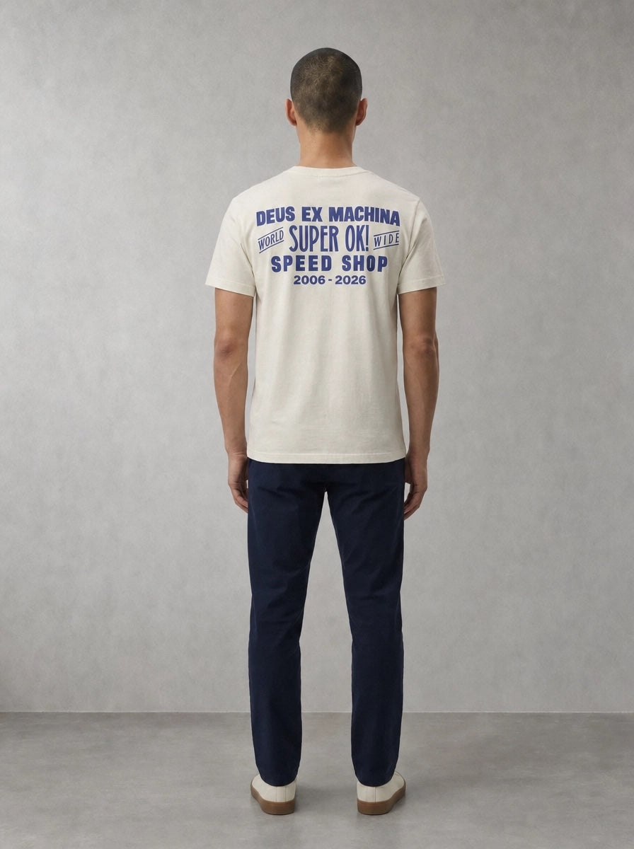 Deus Mudflap Tee porté dos, Vintage White