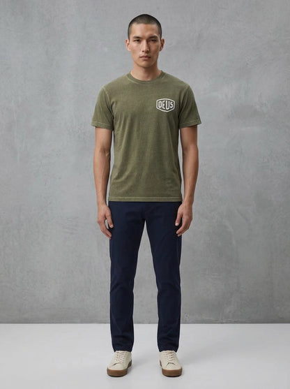 Deus Shield Gd Tee porté, Olive Green
