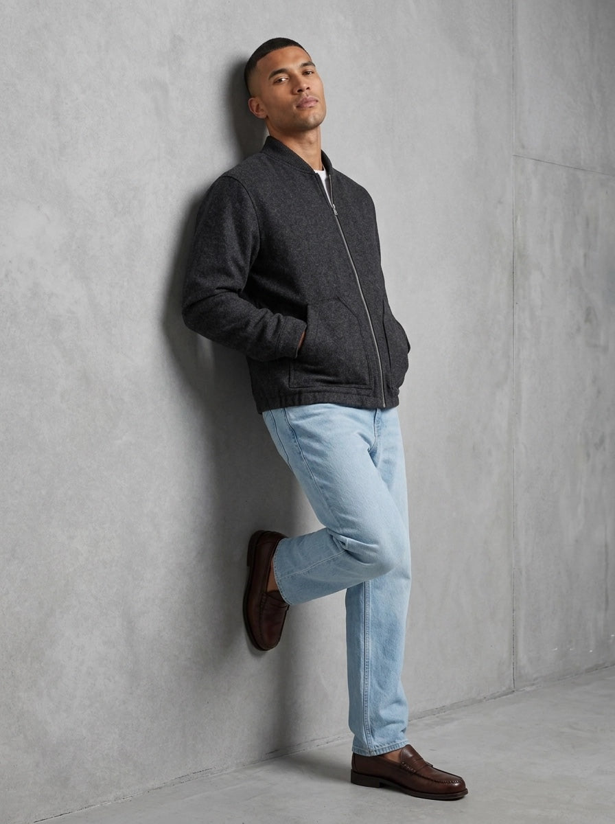 Dstrezzed Cole Bomber porté contre mur, Charcoal