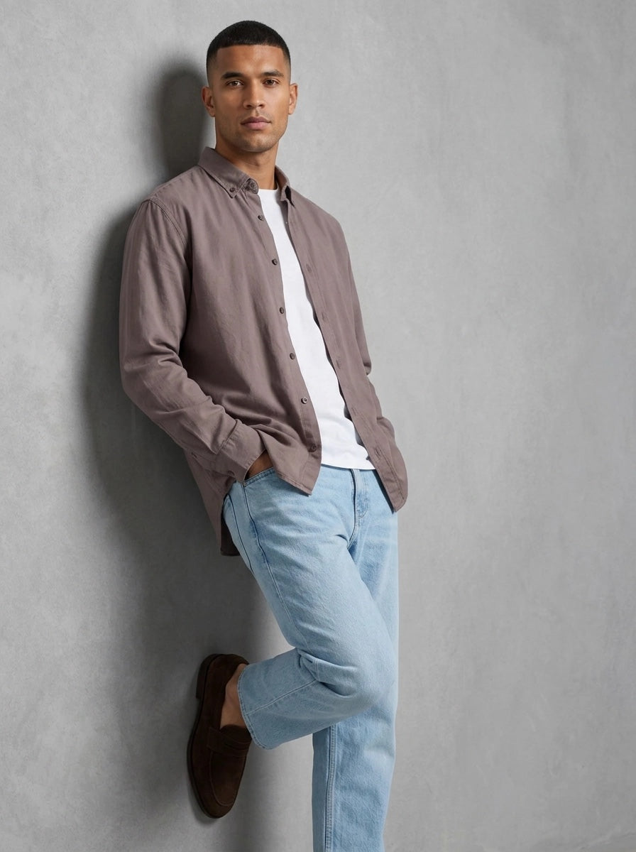 Mos Mosh Marco Flannel Shirt porté contre mur
