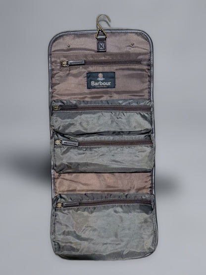 Barbour Wax Hanging Washbag ouvert, Olive